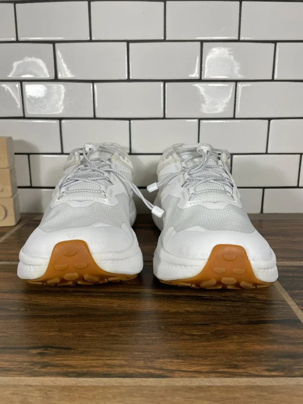 Hoka One One Transport Running Shoes Womens 8.5 White All Terrain Vibram Sneaker